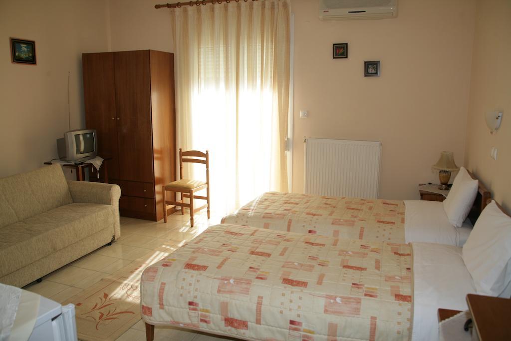 Elanthi Hostel Kasztoriá Kültér fotó