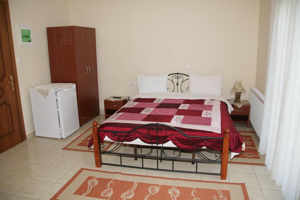 Elanthi Hostel Kasztoriá Kültér fotó