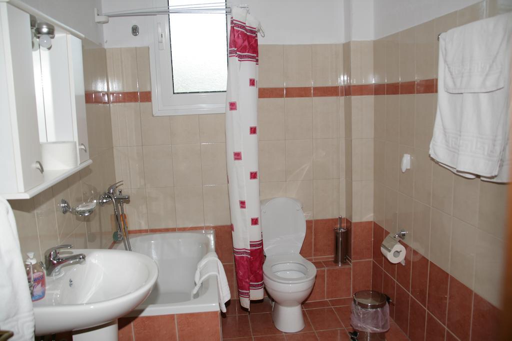 Elanthi Hostel Kasztoriá Kültér fotó