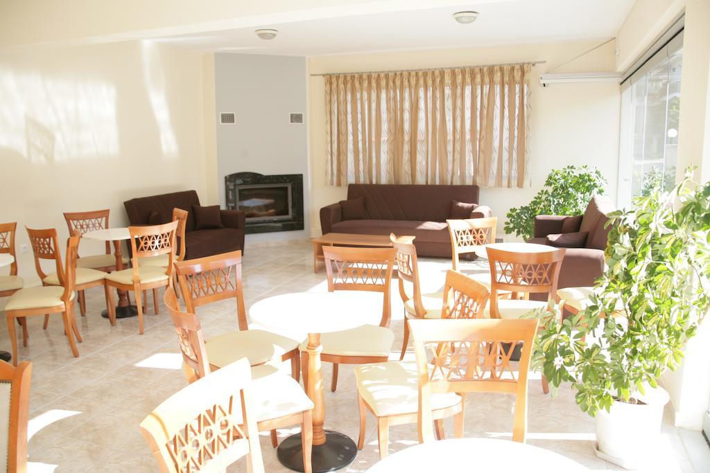 Elanthi Hostel Kasztoriá Kültér fotó